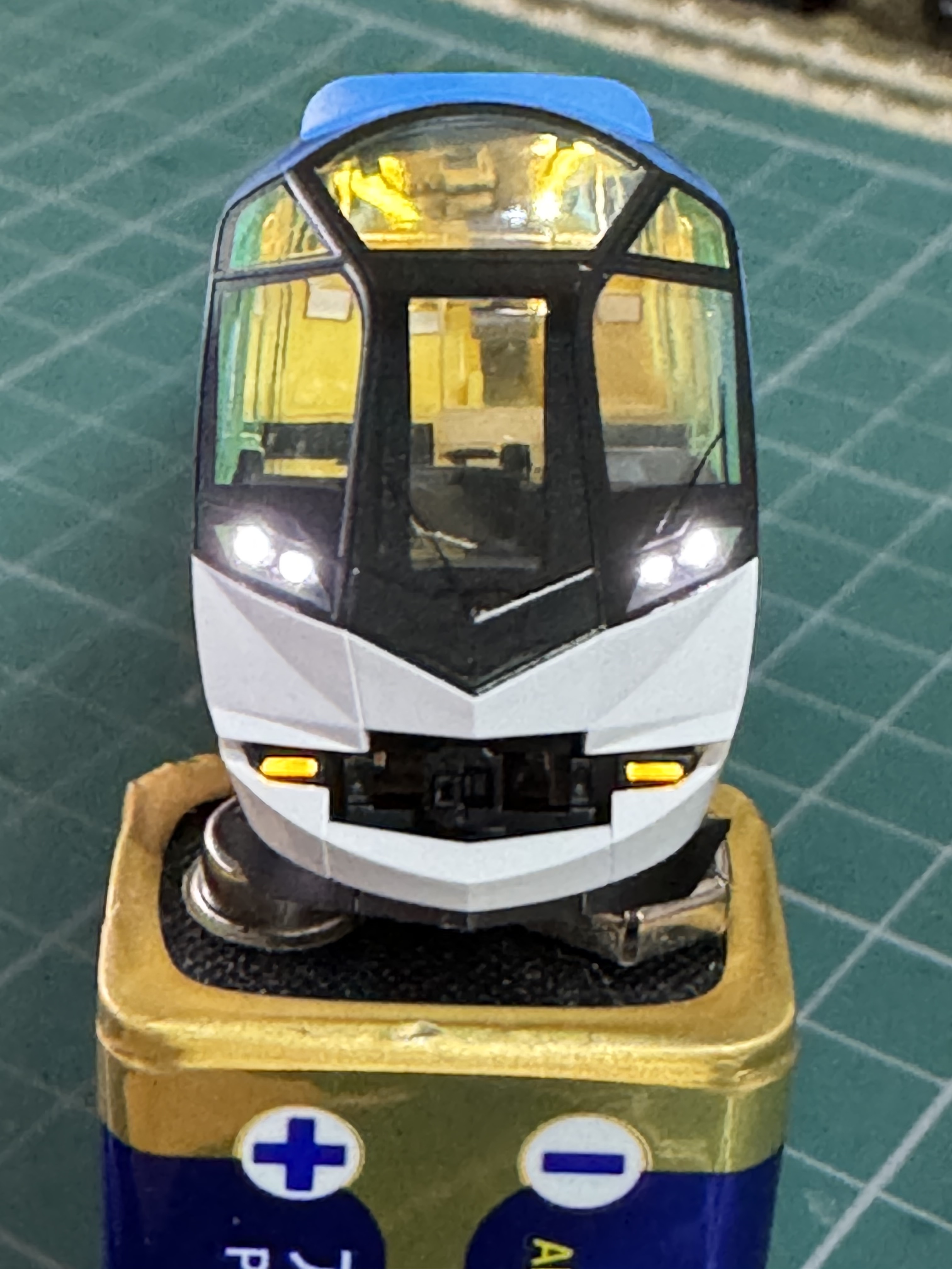 TOMIX しまかぜにDENSHA.meの室内灯！！！！！！ | おきつね鉄道日誌