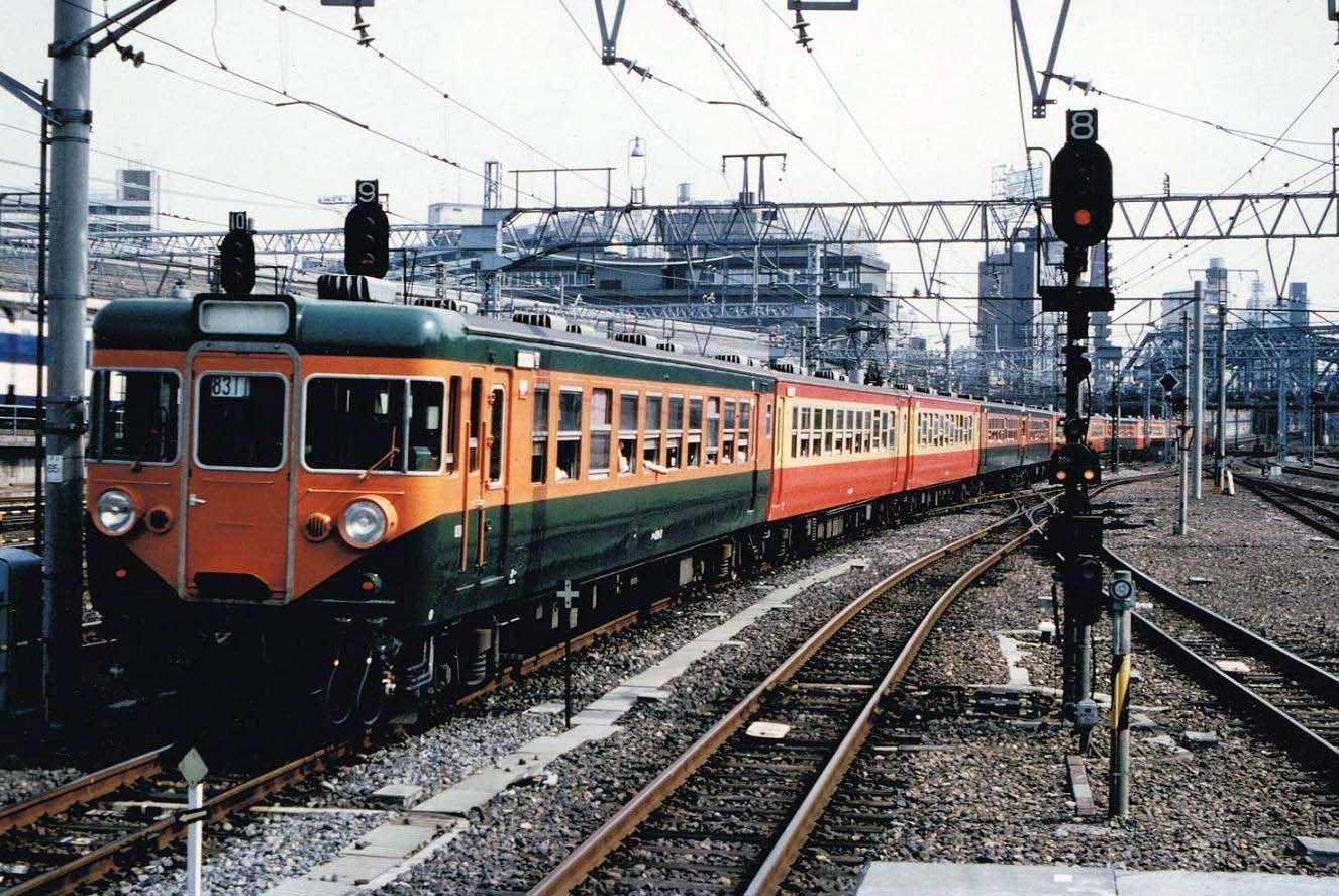 159系：修学旅行列車 急行「こまどり」 | マル鉄鉄道写真館2