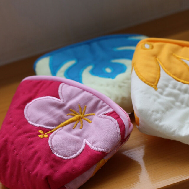 ハワイアンキルト Hawaiian Quilt 花柄コインケース /ハワイアンキルト