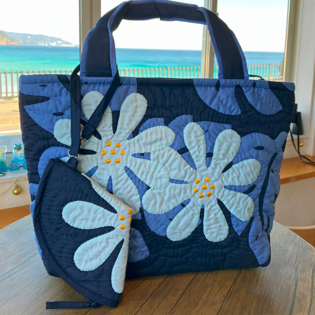 ハワイアンキルト バッグ モンステラ×ティアレ柄 ポーチ付き大