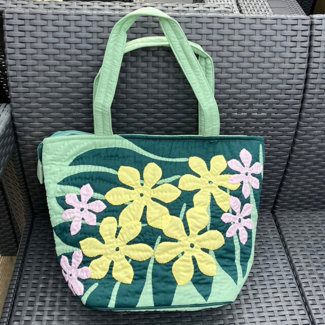 ハワイアンキルト トートバッグ ジンジャー シダ ファスナー付き