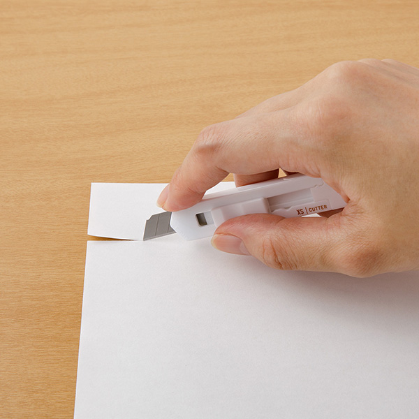 ハサミ・カッター｜XS カッター 白A（35527006）｜ミドリオンラインストア