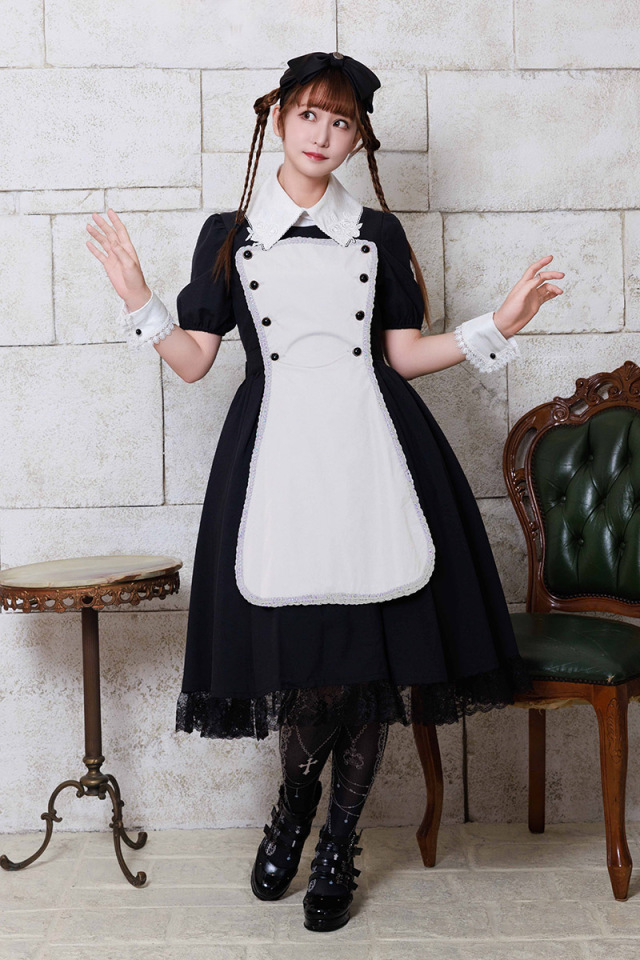 希少】h.naoto frill 黒と白の夏の果実刺繍入り半袖ワンピース 希少】h