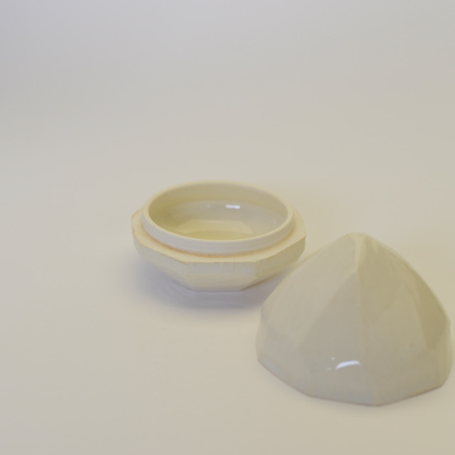 中里花子_ 蓋物 ダイアモンド 塩入れ 中里花子_ 蓋物 ダイアモンド 塩