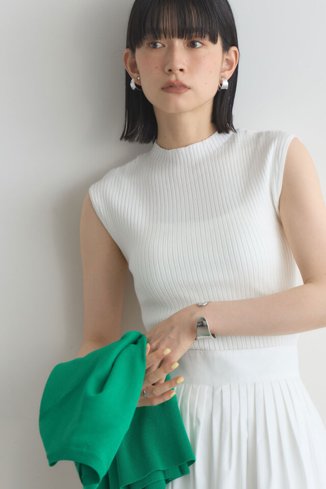 フレンチスリーブプチハイネックリブニット