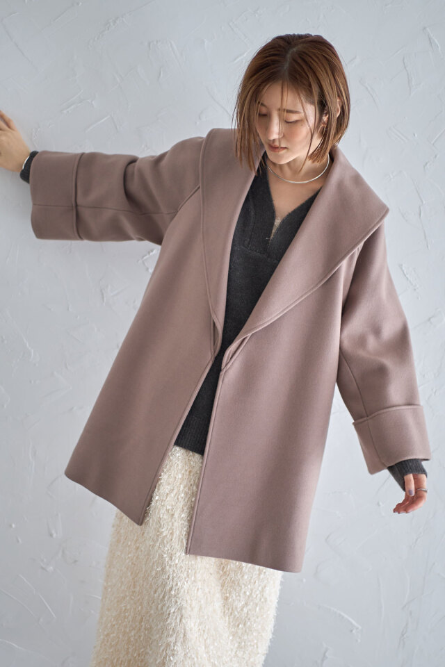 ビッグカラーガウンコート