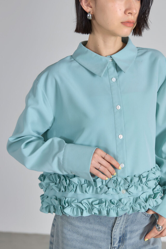 裾フリルブラウス