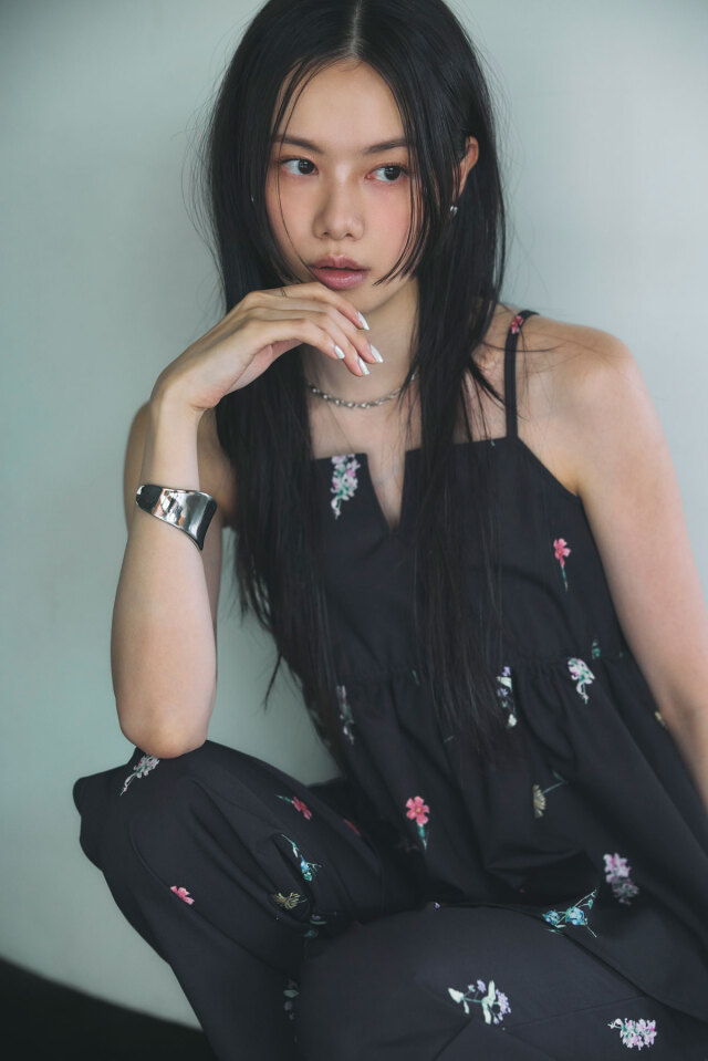 フラワープリントキャミソール※一部店舗のみ入荷