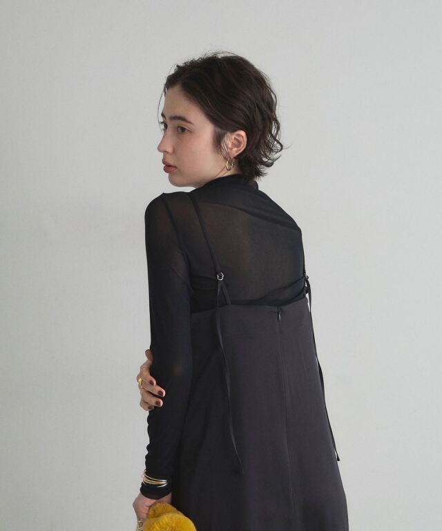 マットサテンサイドピンタックキャミワンピース