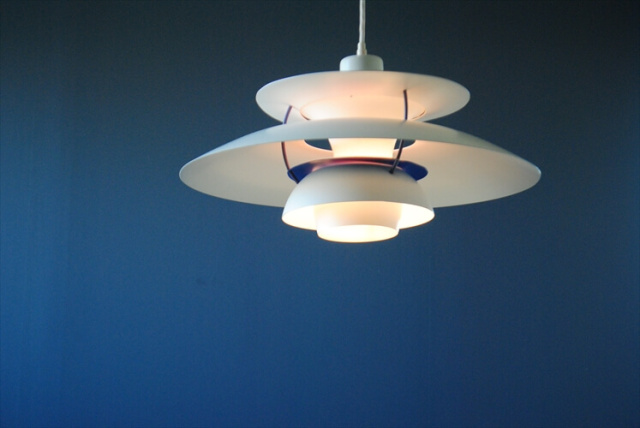 デンマークから Louis Poulsen ルイスポールセン PH5 ペンダントライト