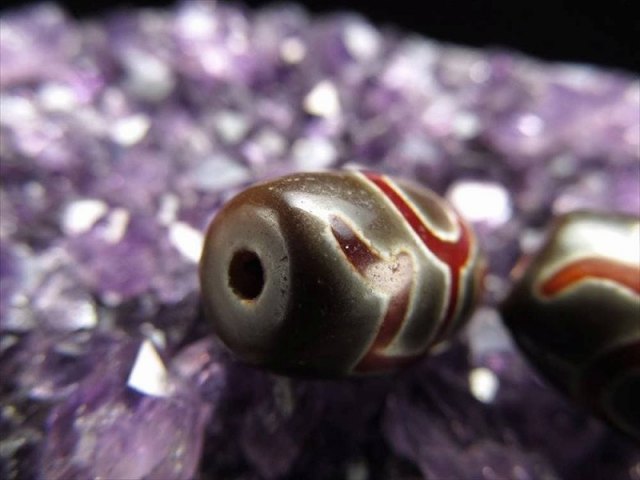 女性にピッタリミニサイズ 黒鳶赤紋大人天珠 くろとびせきもんだいじん