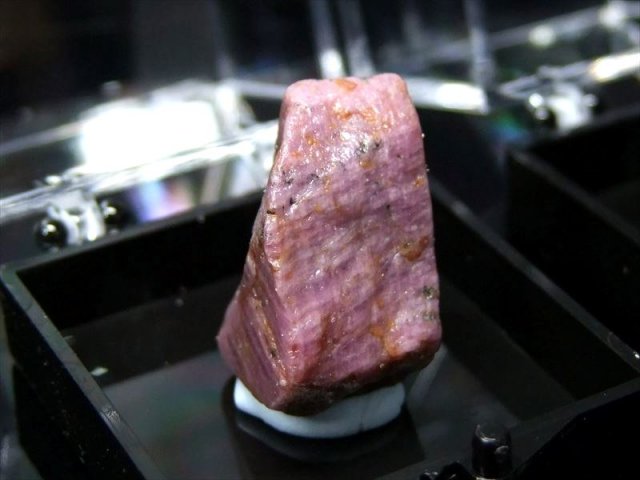 ミニチュア原石シリーズ レア産地 ルビー コランダム 原石 ケース付き