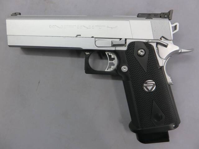 ウエスタンアームズ】SVインフィニティ リミテッド 5インチ シルバー