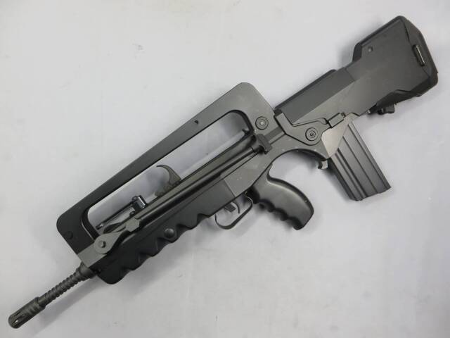 東京マルイ】FA-MAS 5.56mm F1 ファマス ・ マウント