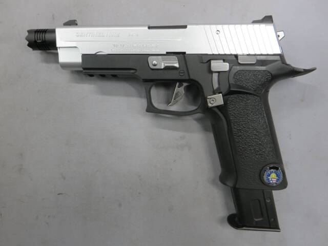 東京マルイ】センチネルナイン レオン.S.ケネディ モデル バイオハザード