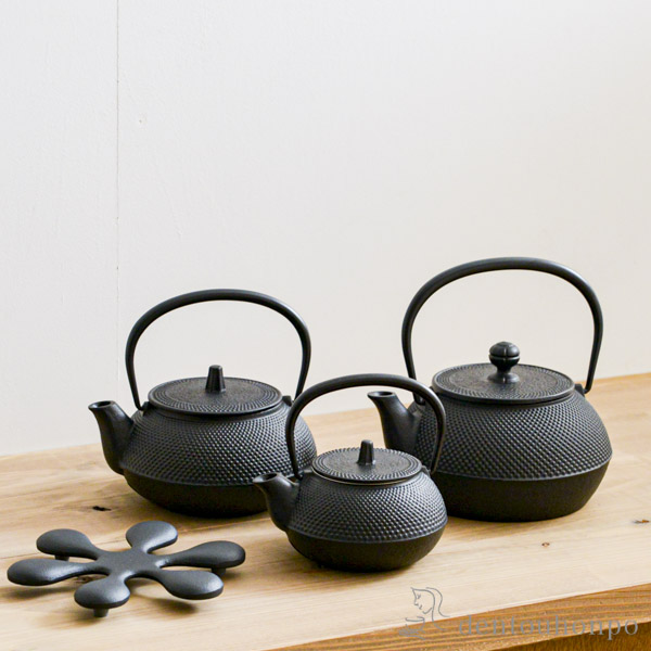 ハッシーさま専用 黒い鋳鉄鉄瓶 本場 ハッシーさま専用 黒い鋳鉄鉄瓶 本場