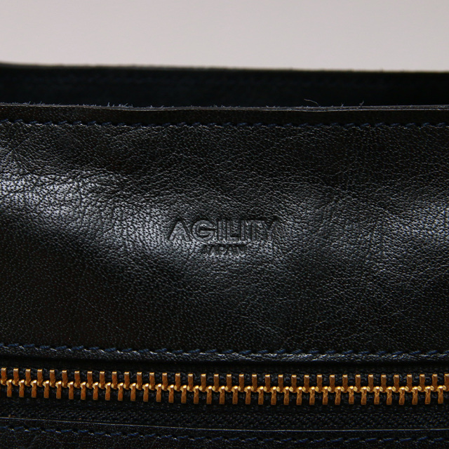 ビュッフルショルダー』(全3色)バッファローレザー/耐久性に優れた