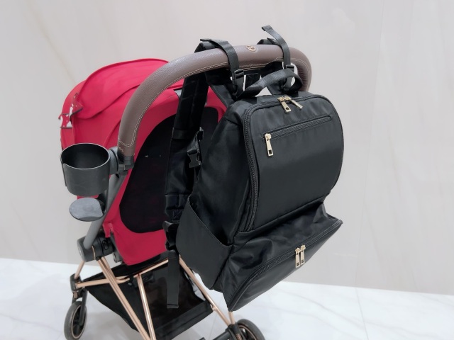 selva secreta】perfect BACKPACK(black×black logo)