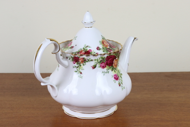 ロイヤルアルバート ROYAL ALBERT オールドカントリーローズ ポット