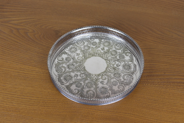 イギリス VINERS社 シルバープレート ALPHA PLATE ラウンドトレイ