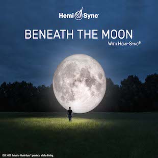 ビニース・ザ・ムーン（Beneath the Moon）月の下で