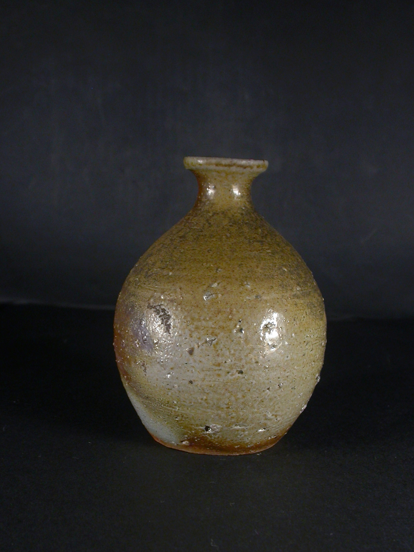 備前焼 登窯 備前焼中堅作家 鈴木 勝詞 共箱付き桟切・黄ゴマ荒土徳利