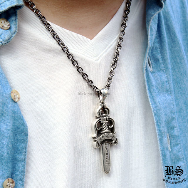 クロムハーツダガーペンダントラージwithベイル(ネックレス)|クロム