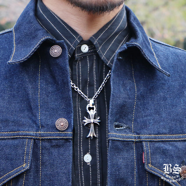 クロムハーツCHクロスペンダントスモールwithベイル(ネックレス