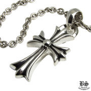chromehearts_ch_cross_pendant_