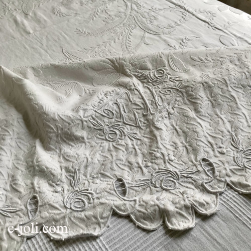 パリ発送】B1639 フランスアンティークキルト/ベッドカバー/ピケ・ドゥ