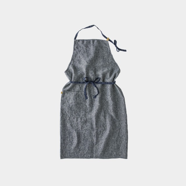 ネイビーの紐が全体を引き締め上品なカラーが格好良いお洒落なリネン