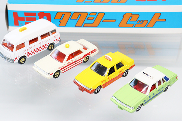 ミニカーショップ ケンボックス トミカギフトセットタクシーセット