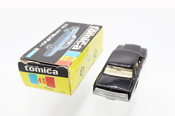 ミニカーショップ ケンボックス トミカ 黒箱☆43☆トヨタセンチュリー