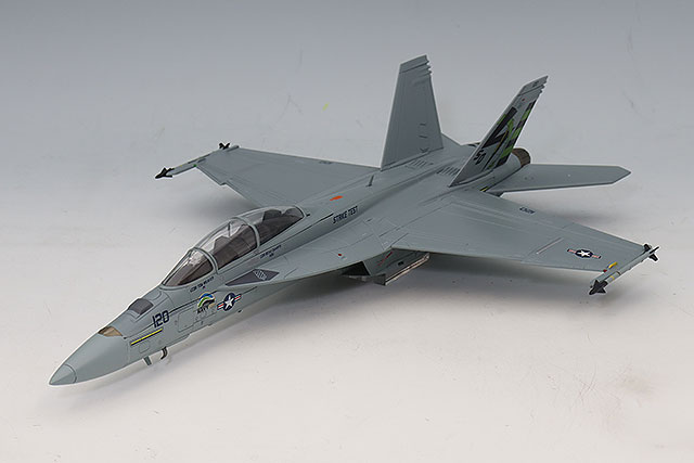 ホビーマスター 1/72 F/A-18E スーパーホーネット 