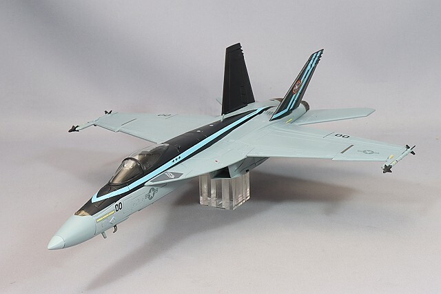 ホビーマスター 1/72 F/A-18E スーパーホーネット 