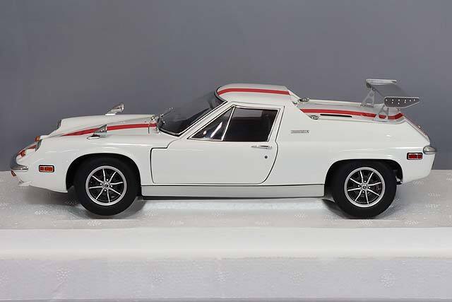 オートアート コンポジット 1/18 ロータス ヨーロッパ スペシャル