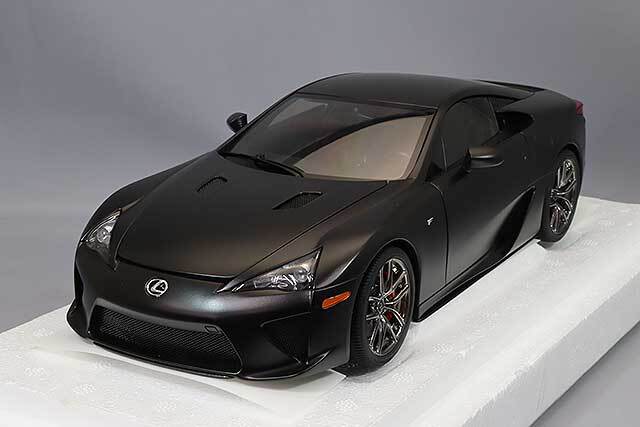 オートアート コンポジット 1/18 レクサス LFA マットブラック