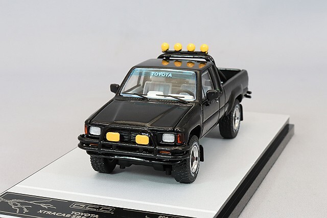 DiecastTalk特注】 GCD 1/64 トヨタ 1985 ハイラックス 4x4 SR5