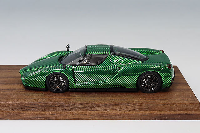 Finclassically 1/64 フェラーリ エンツォ クロームカーボングリーン