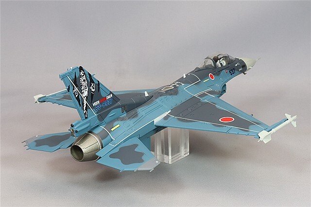ホビーマスター 1/72 航空自衛隊 F-2A 支援戦闘機 ヴィーア
