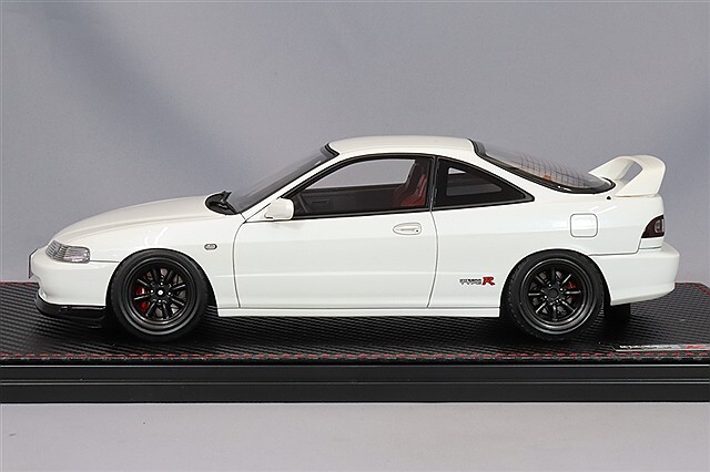 イグニッションモデル 1/18 ホンダ インテグラ (DC2) タイプR パール