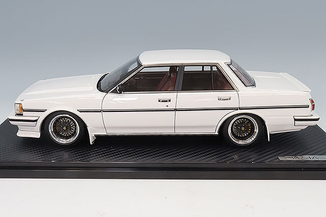 イグニッションモデル 1/18 トヨタ クレスタ スーパールーセント