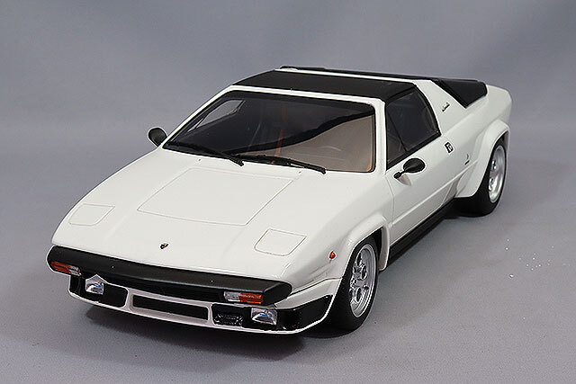 京商 1/18 ランボルギーニ シルエット ホワイト