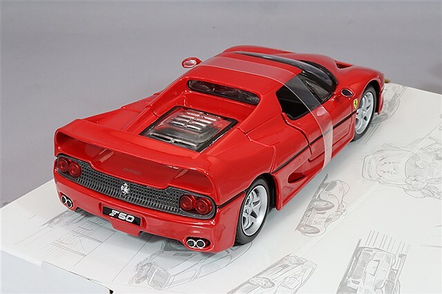 ブラゴ 1/24 フェラーリ F50 クローズドトップ レッド