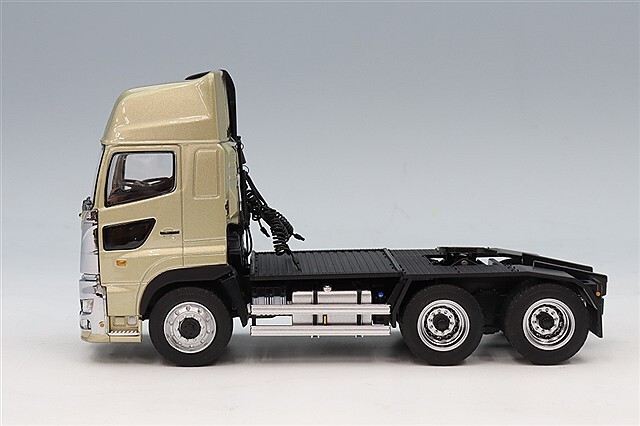 プラッツ/ケンクラフト 1/50 日野 プロフィア SS 6x4 ハイルーフ