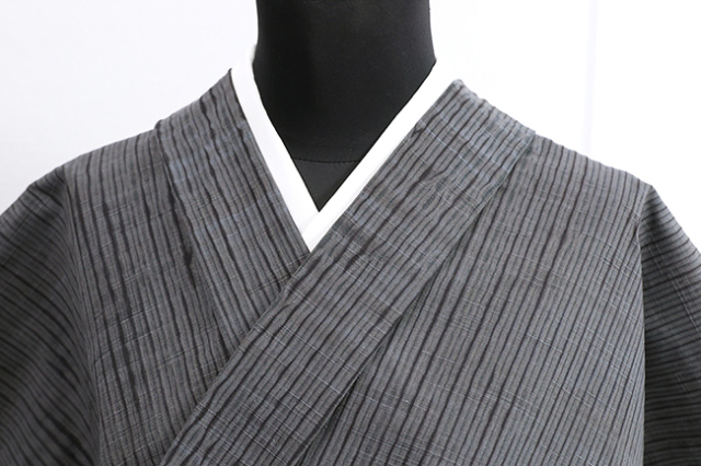 片貝木綿 木綿着物 紺仁工房 普段着きもの 片貝絞り 細縞 濃灰色