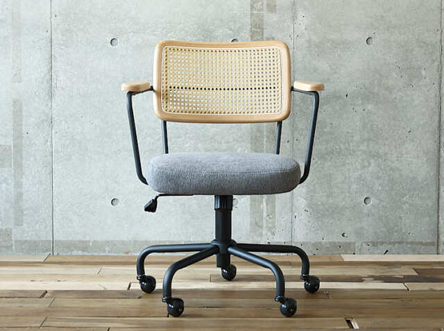 デスクチェア form（フォーム）｜北欧・ヴィンテージインテリア・家具