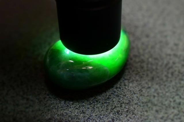 糸魚川産翡翠 勾玉 36mm