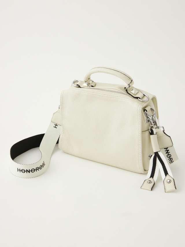 ロゴショルダー付きスクエアバッグ la primavera online store