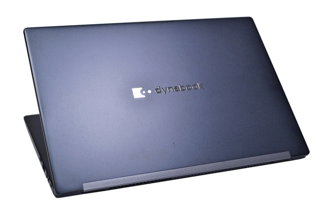 13.3型 フルHD dynabook G83/HU Core i7 1185G7 IrisXe メモリ16G M